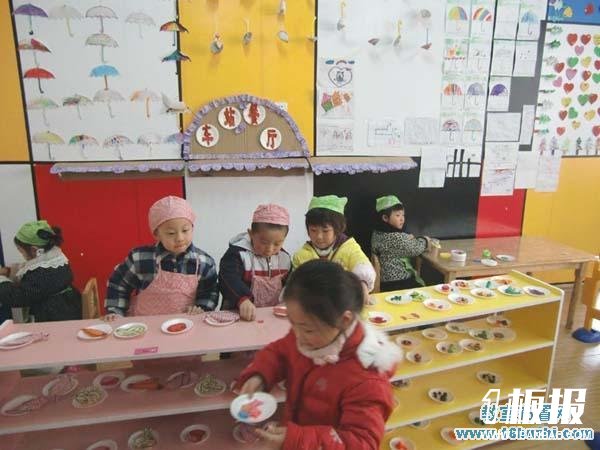 幼儿园餐厅区角图片：车站餐厅