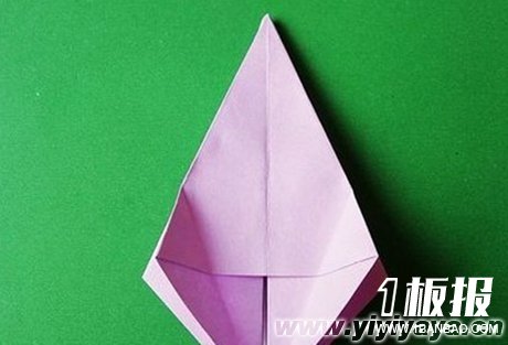百合花的折纸教程9