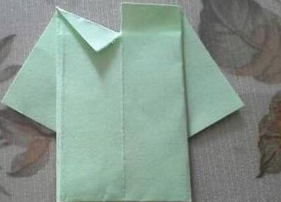 简单手工折纸衬衫的叠法图解