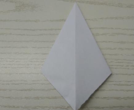 幼儿园手工折纸领带的折法